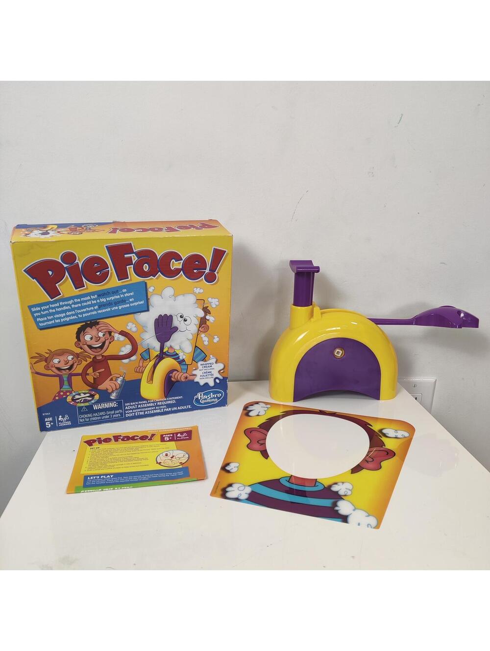 Hasbro Pie Face Game 2015 Kids Family Party Game Ages 5+ Complete in Box